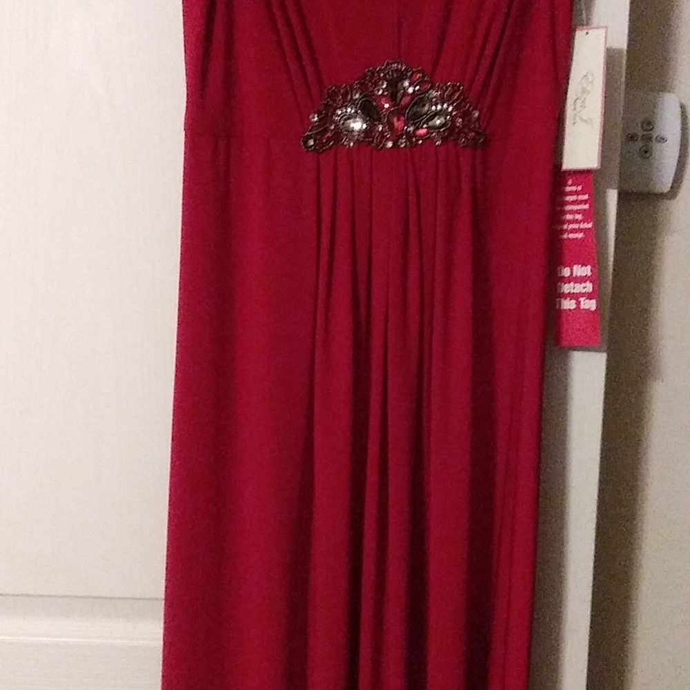 Formal Dress - Picture 7 of 12